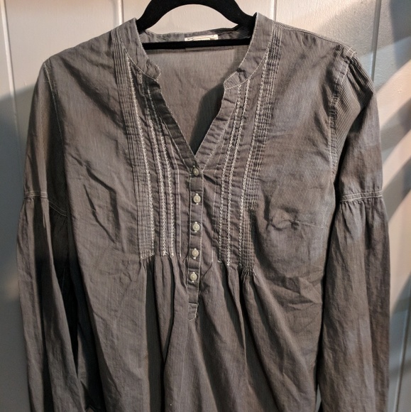 Black and White striped blouse - Picture 3 of 4